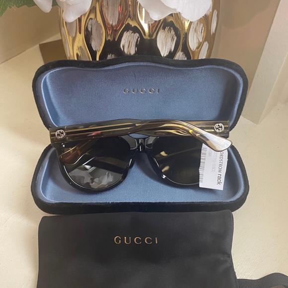 New🔥Gucci sunglasses with tag - Picture 15 of 15